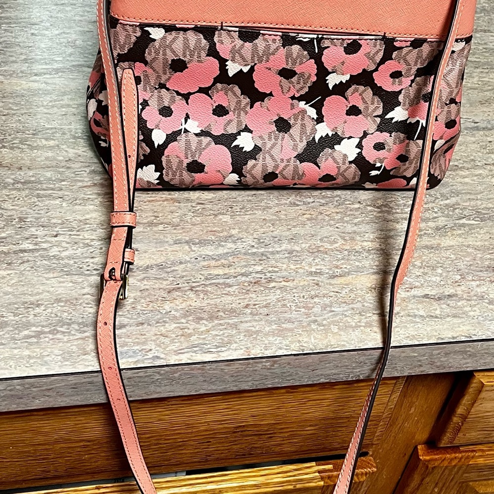 NWOT Michael Kors gorgeous bag - Picture 12 of 16